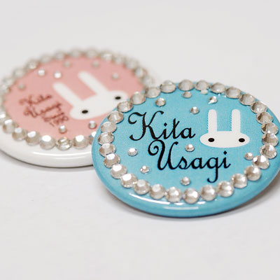 �ʃo�b�W�i�f�R�j�Q�F